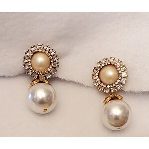 Vintage white and gold Deana Hamro earrings Pearls and clear stones clip-ons